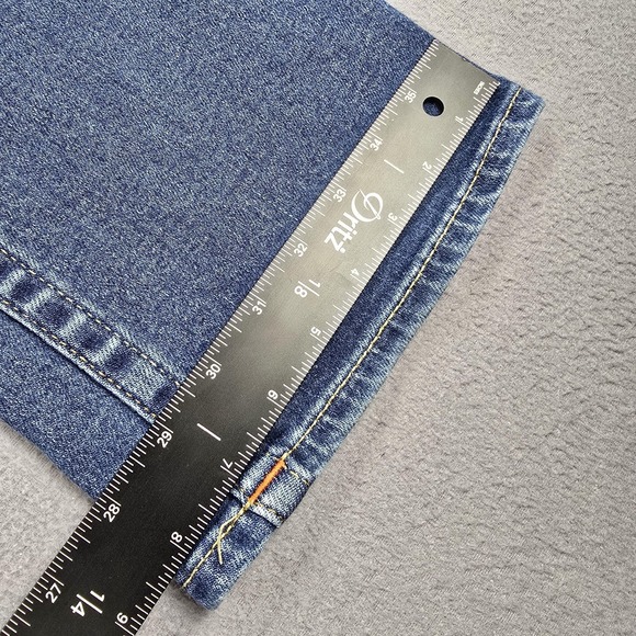 True Religion Becca Jeans Womens 34 Blue Mid Rise Bootcut Distressed Stretch - Picture 8 of 14